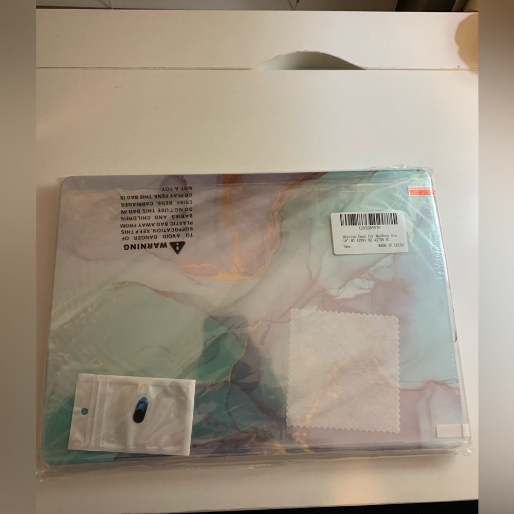 Marble Pattern Mektron Laptop MacBook Pro 16 Case